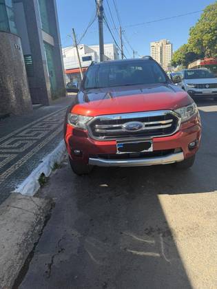 FORD RANGER 3.2 LIMITED 4X4 CD 20V DIESEL 4P AUTOMÁTICO